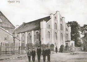 Place of synagogue